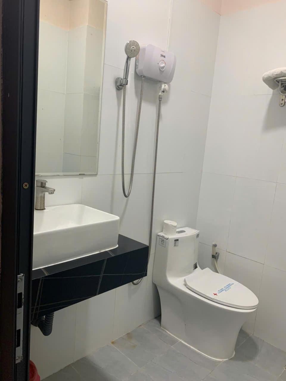 Ha Long Hotel TP. Hồ Chí Minh Ngoại thất bức ảnh