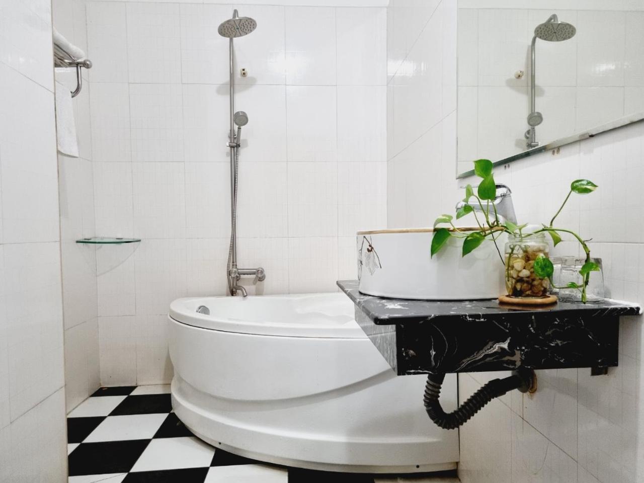 Ha Long Hotel TP. Hồ Chí Minh Ngoại thất bức ảnh